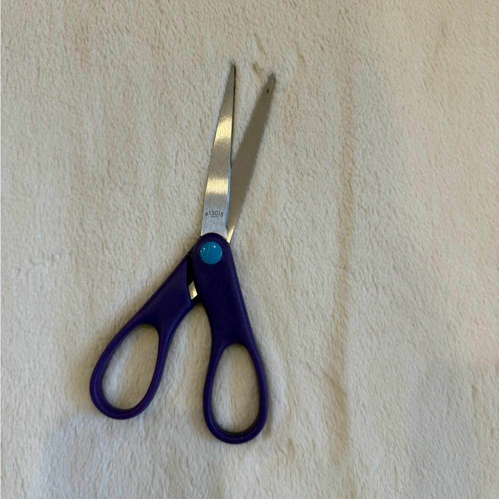 Purple Scissors - Picture 2 of 2